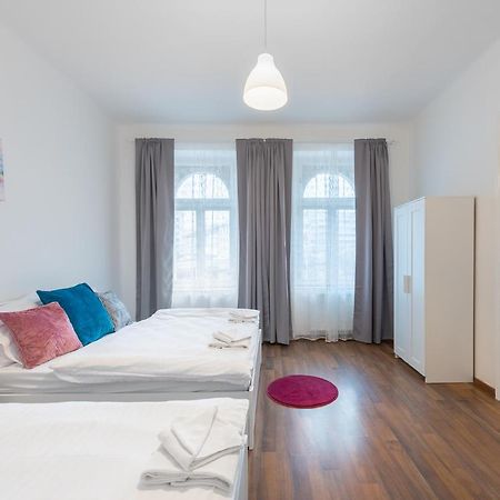 Poppy Apartment Прага Екстериор снимка