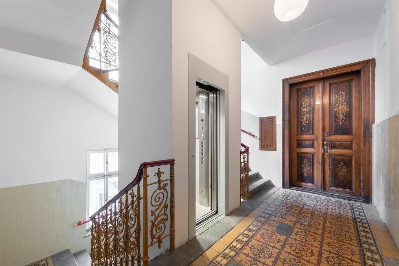 Poppy Apartment Прага Екстериор снимка