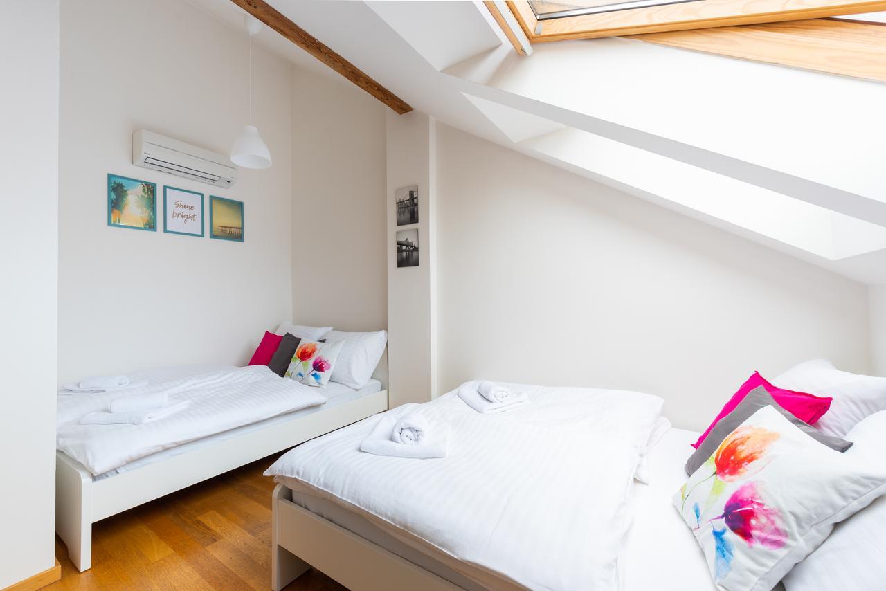Poppy Apartment Прага Екстериор снимка