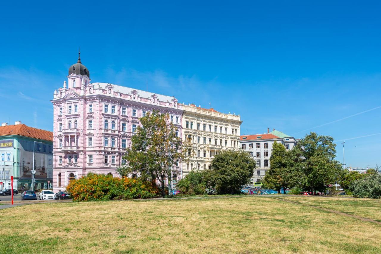 Poppy Apartment Прага Екстериор снимка