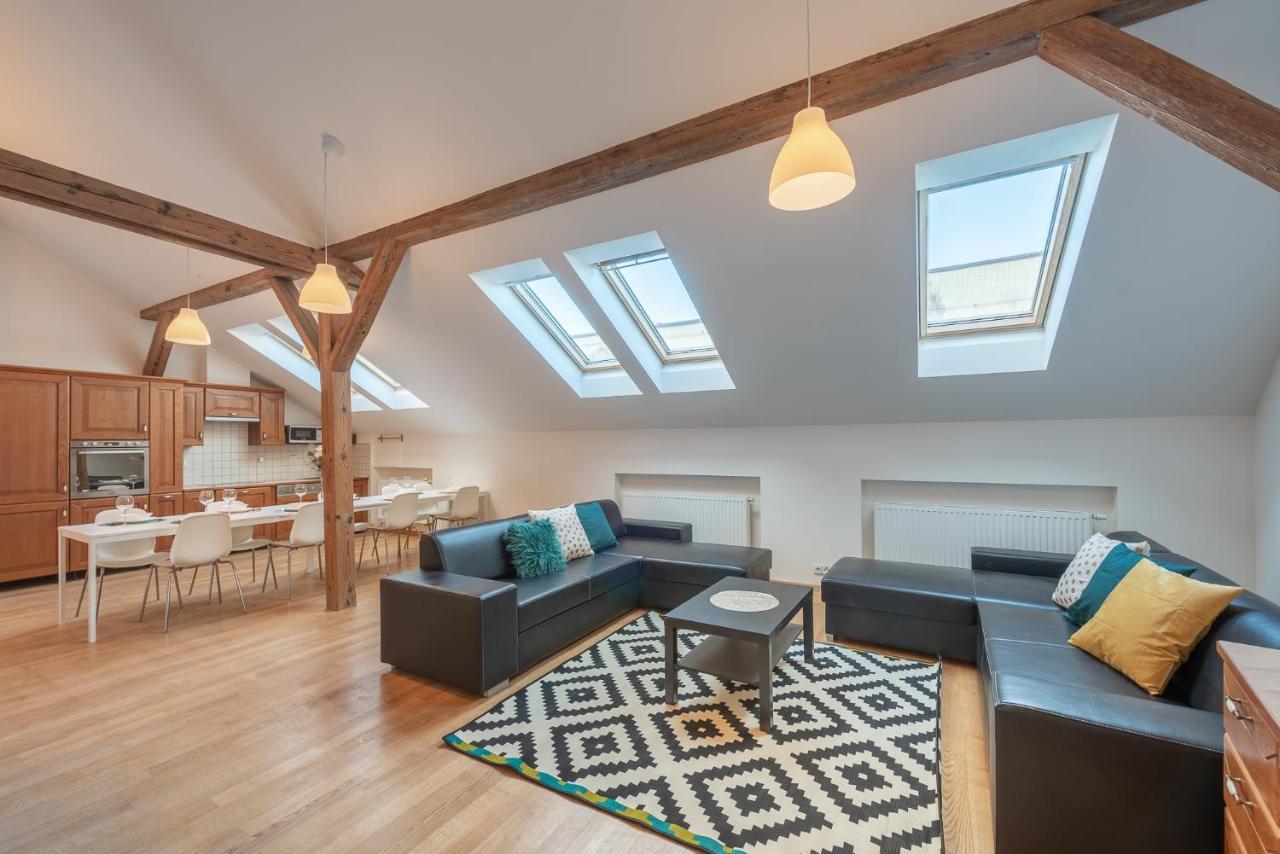 Poppy Apartment Прага Екстериор снимка