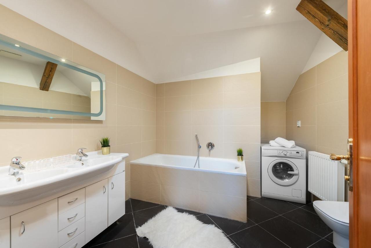 Poppy Apartment Прага Екстериор снимка