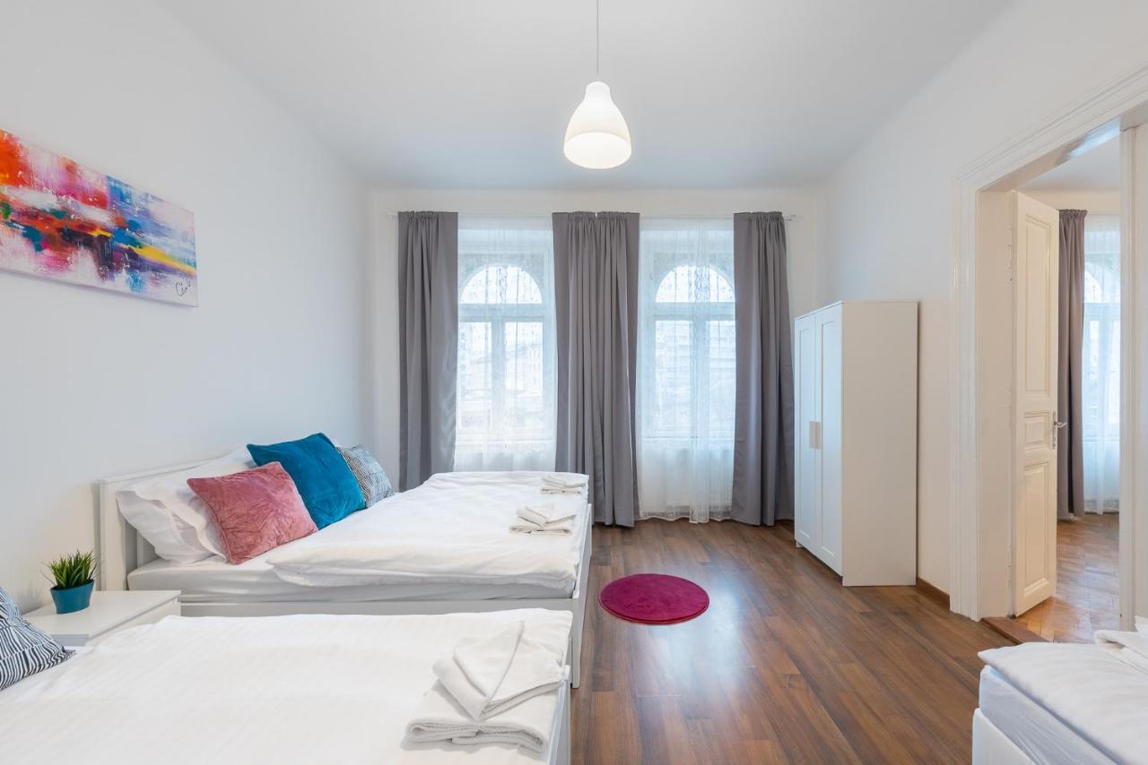 Poppy Apartment Прага Екстериор снимка