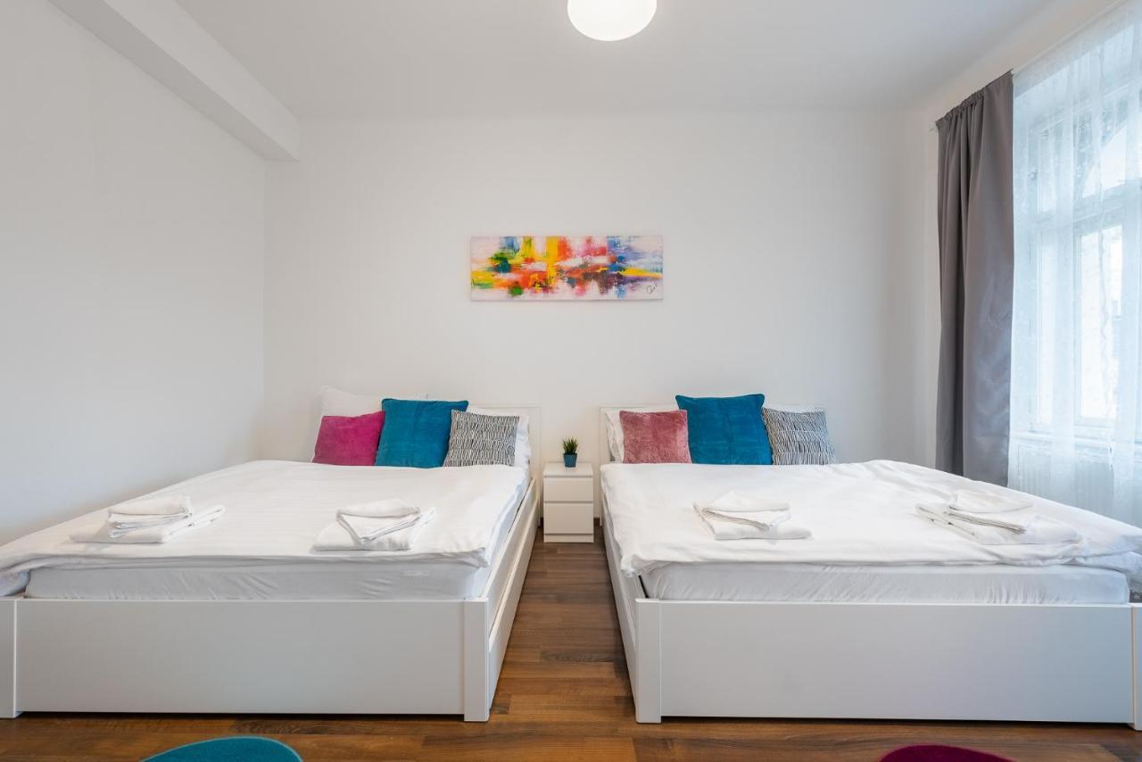 Poppy Apartment Прага Екстериор снимка
